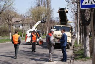 У Дніпродзержинську приступили до повномасштабного ремонту доріг